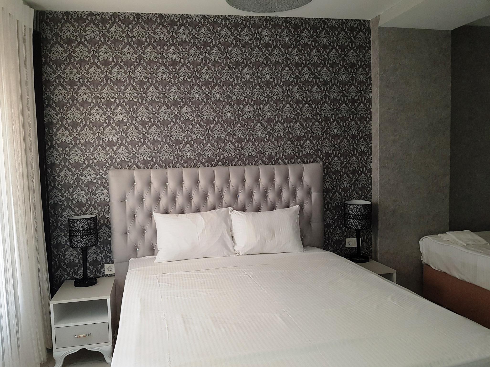 Oda ve Kahvaltı Küpeli Palace 3*